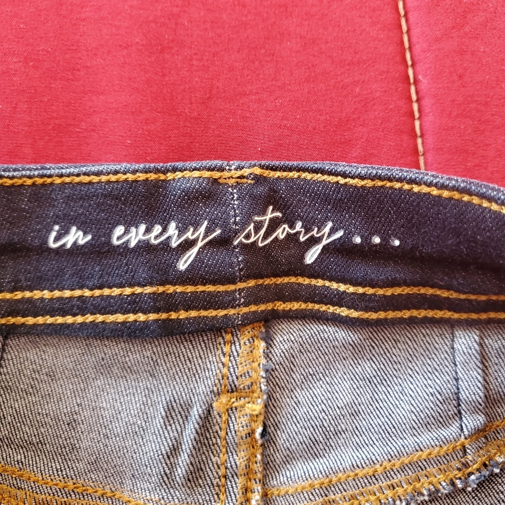 Jean Capris - Picture 3 of 4